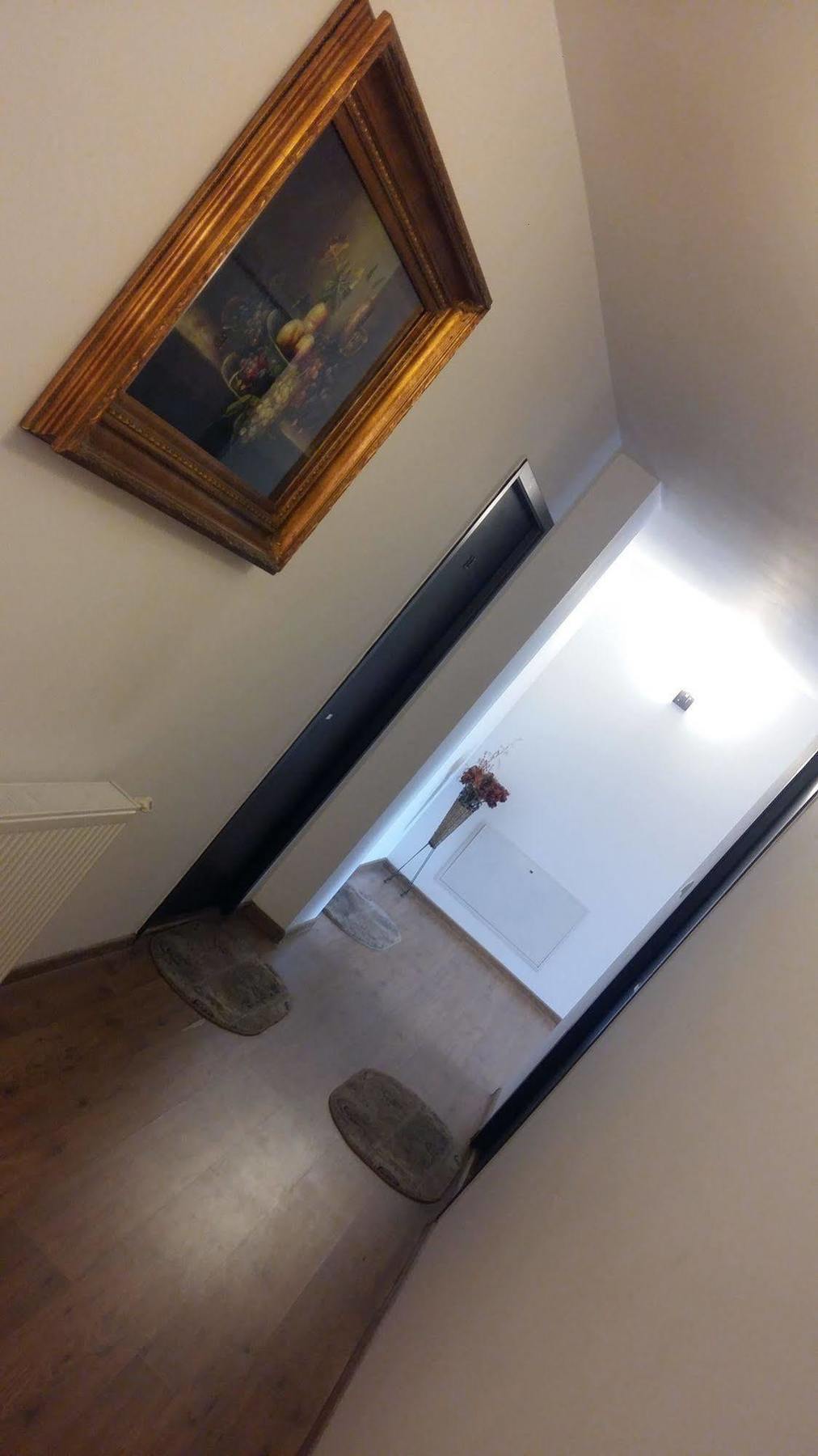 Hotel Intim Rădăuţi エクステリア 写真